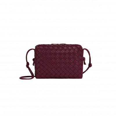 BOTTEGA VENETA SMALL LOOP CAMERA BAG 680255 (22*15*8cm) BOTTEGA VENETA SMALL LOOP CAMERA BAG 680255 (22*15*8cm)